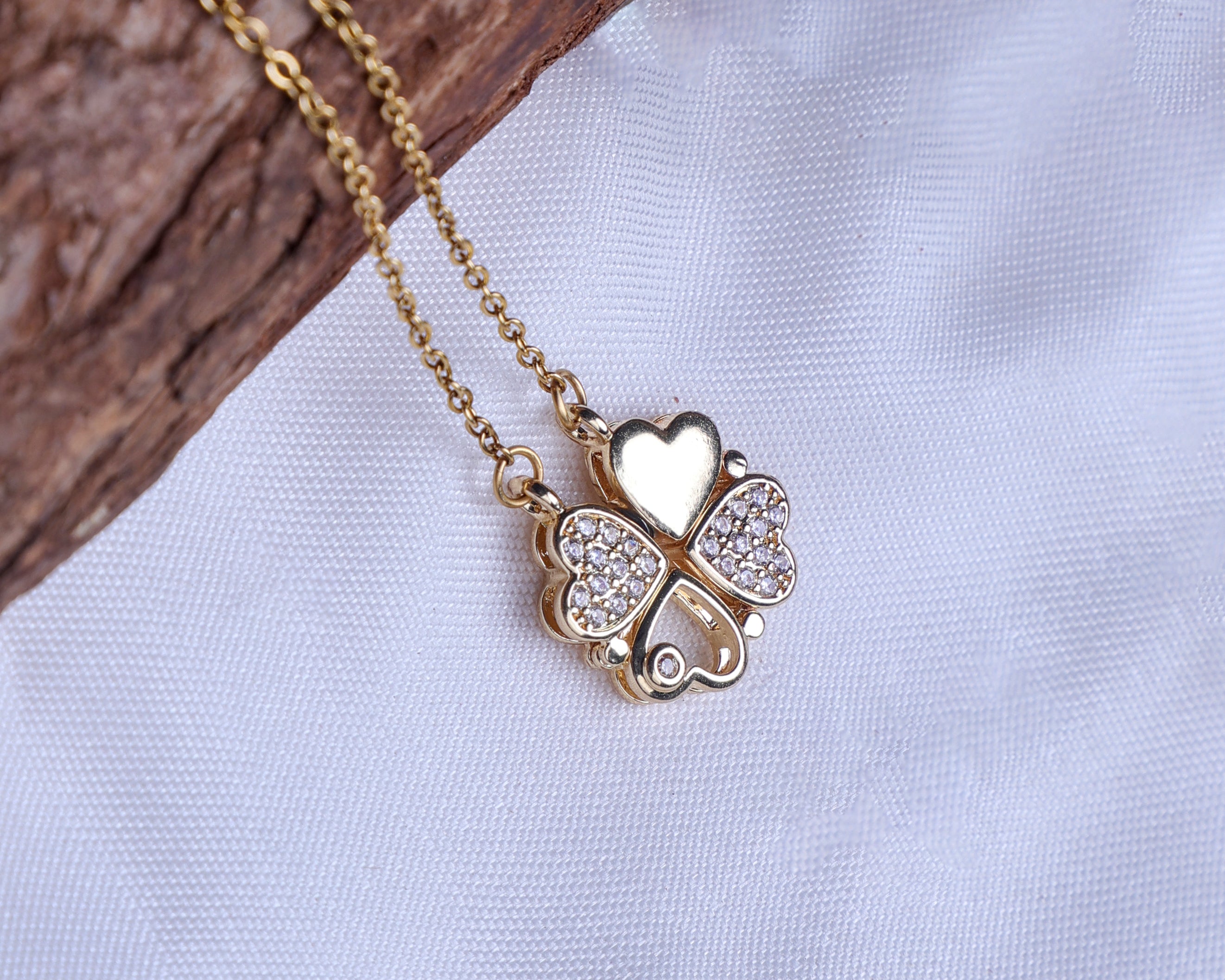 Heart Anti-Tarnish Openable  Necklace