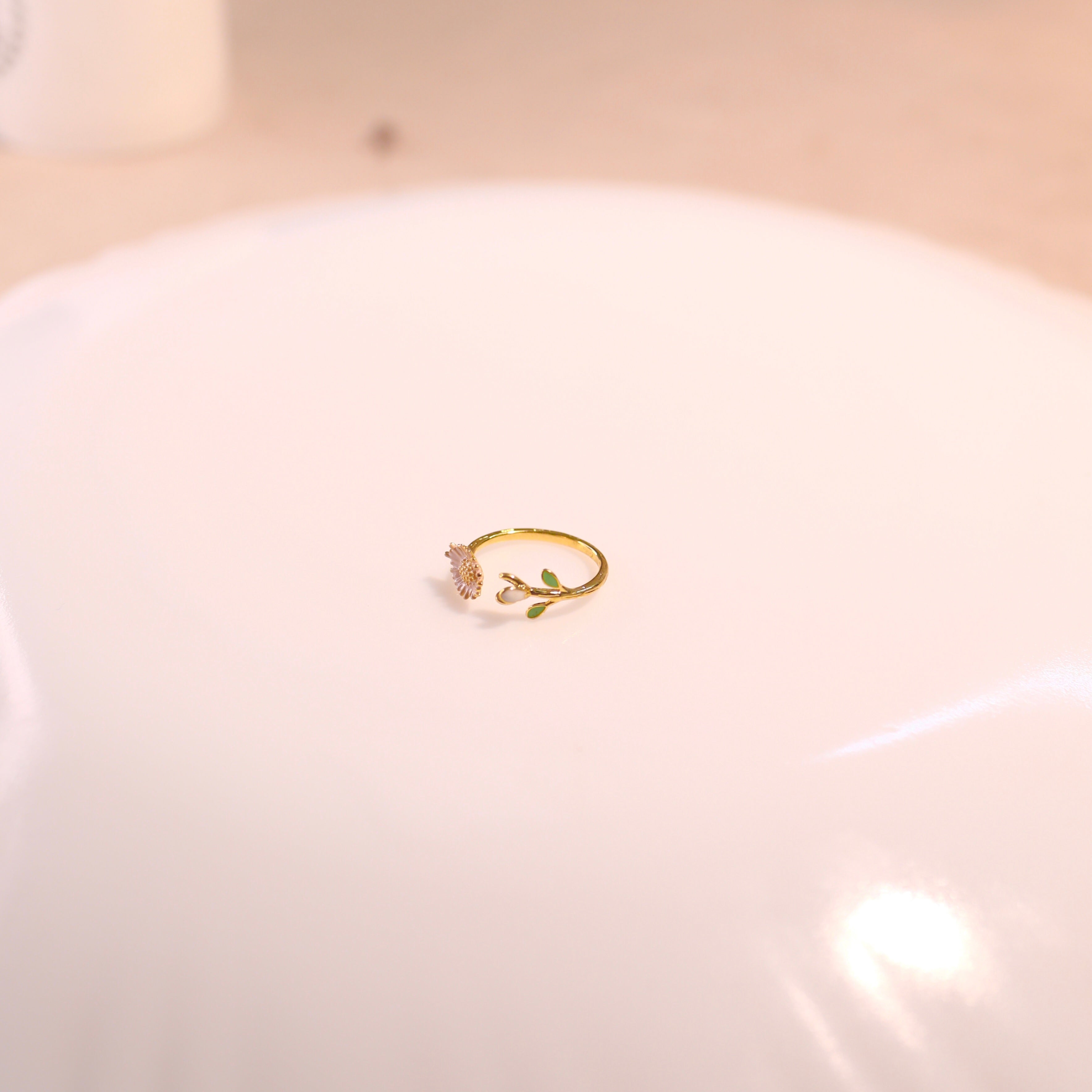 Anti-Tarnish Flower Ring