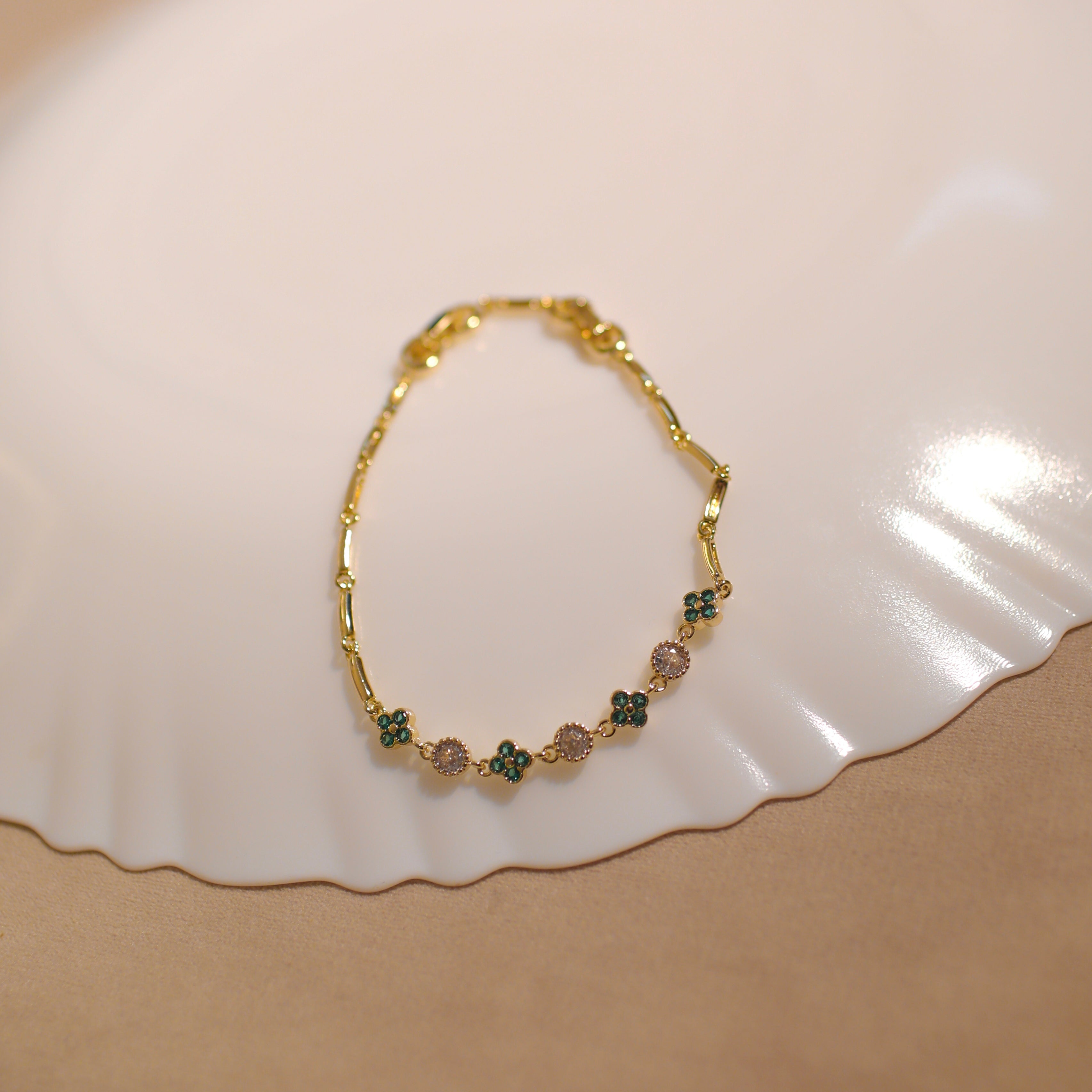 Anti-Tranish Green Stone Bracelets