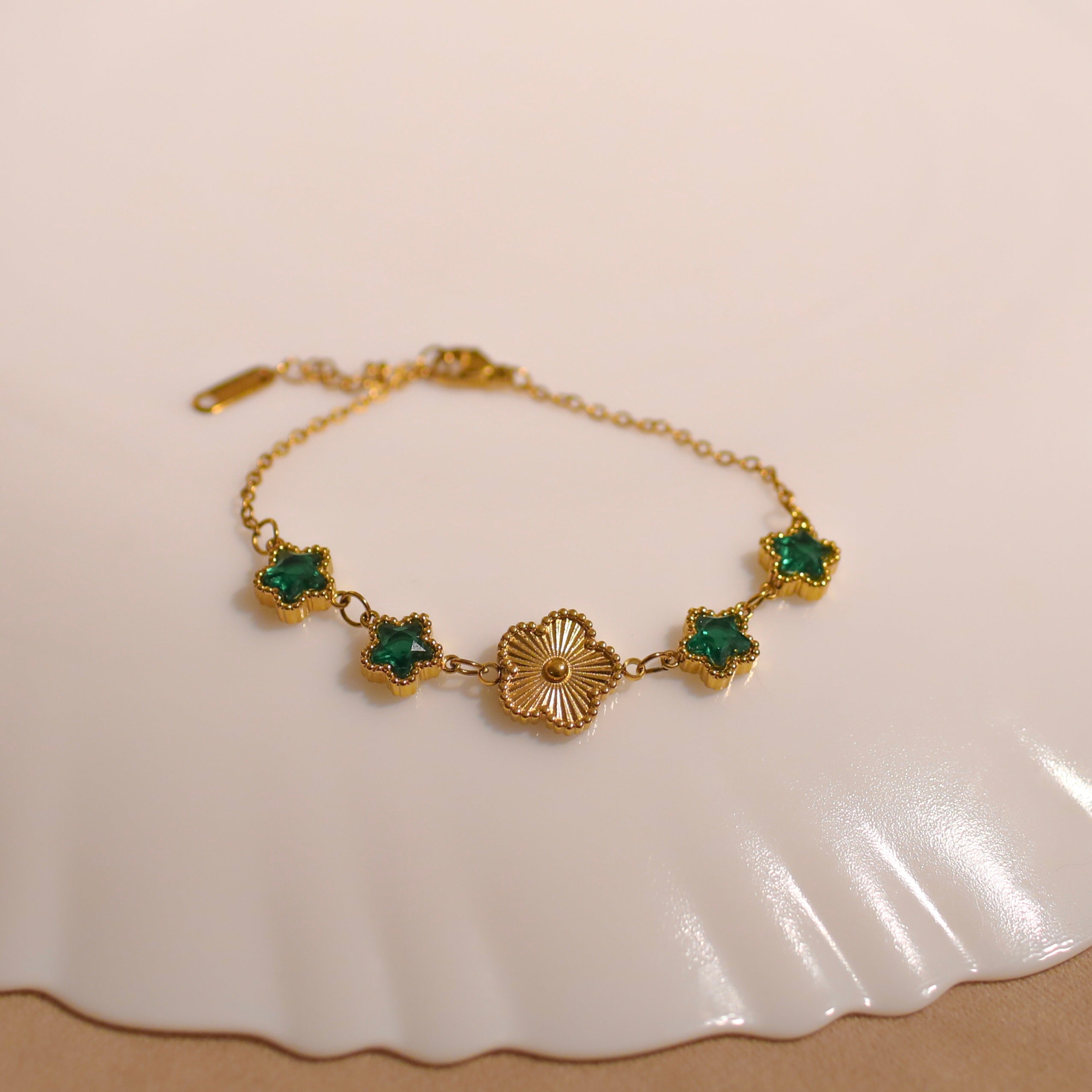 Anti-Tranish Emerald Bracelets