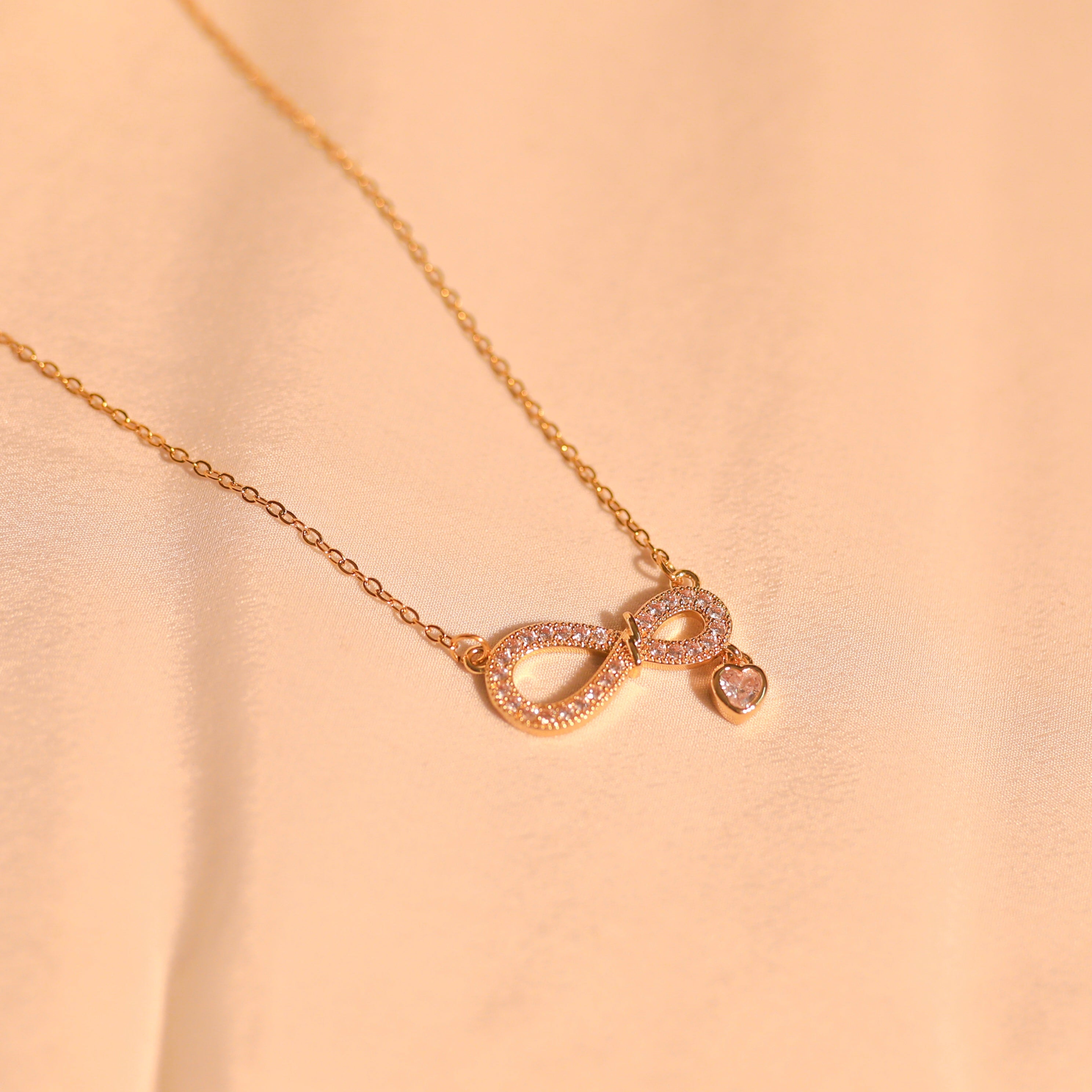 Anti-Tarnish Infinity Heart Pendant-106