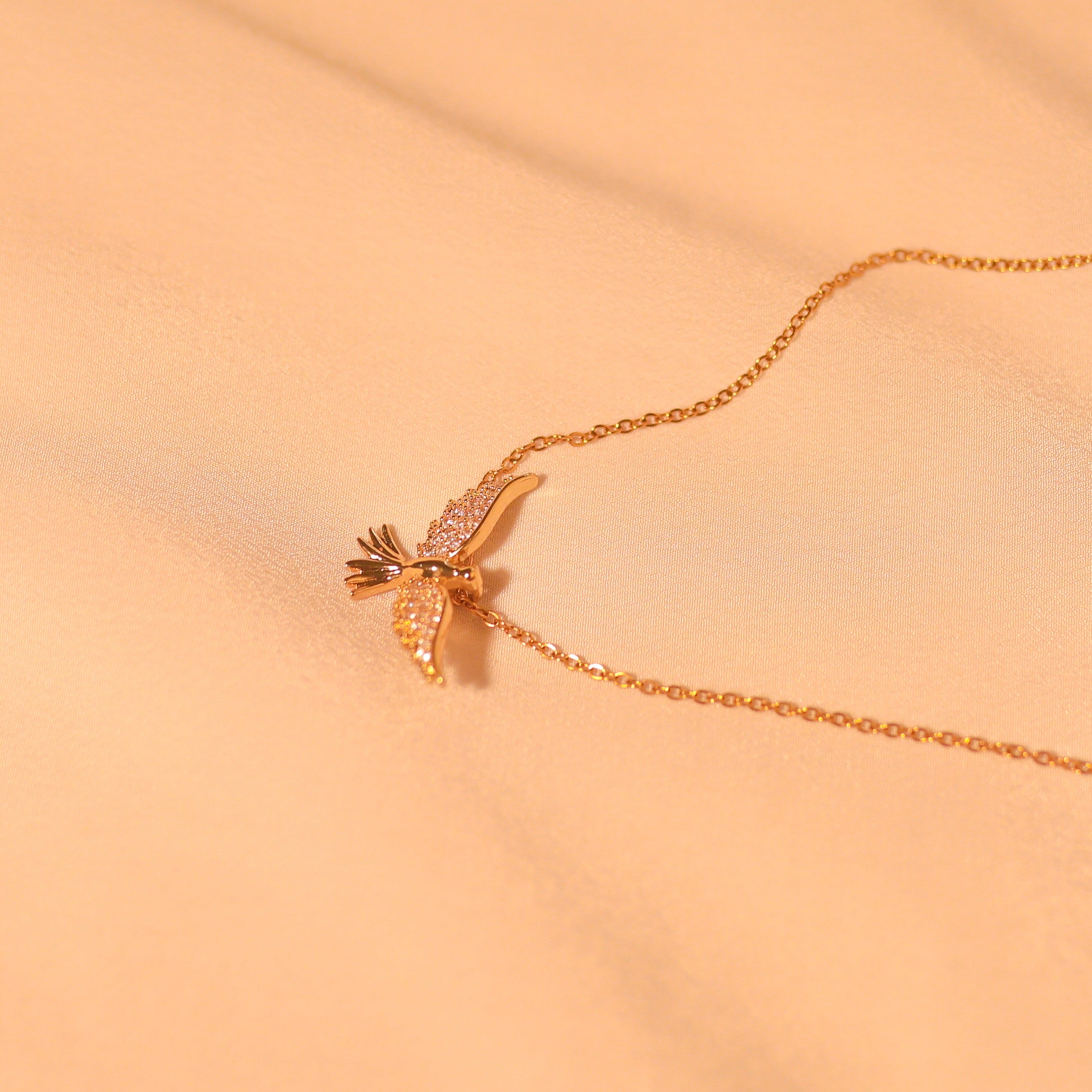 Anti-Tarnish Xuping Premium Stone Studded Phoenix Pendant -123