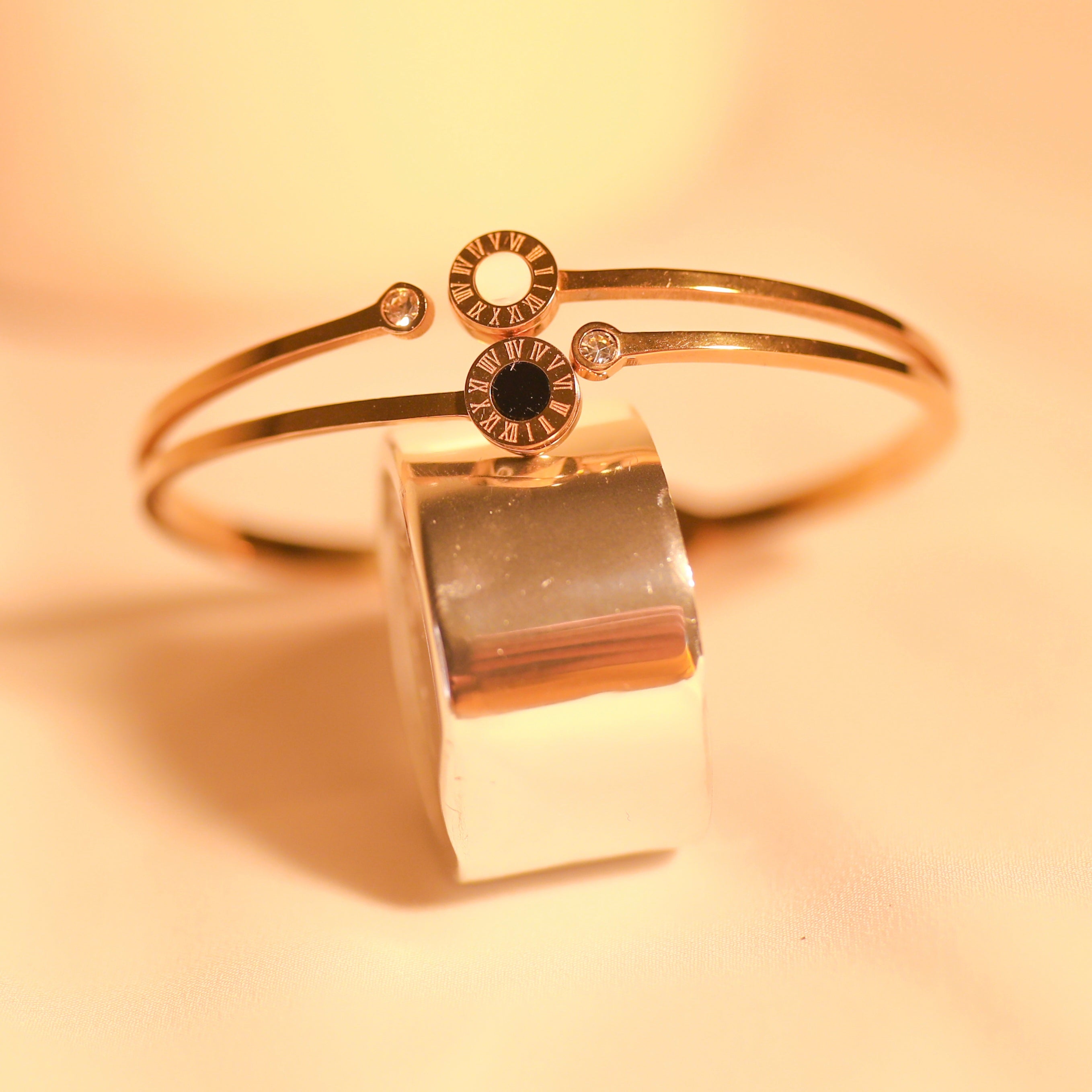 Anti-Tarnish Timeless Double Head Bracelet -146